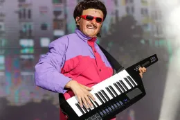 美国歌手 Oliver Tree 巴西坠机身亡，年仅 32 岁