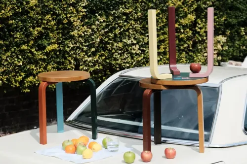 Paul Smith 与 Artek 再度联手推出缤纷配色「Edition Three」Stool 60