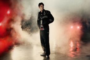 Russell、Antonelli 联同 Toto Wolff 领衔演出 Y‑3 Mercedes‑AMG PETRONAS F1 全新企划