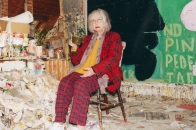 91 岁的 Rose Wylie 依然是英国最叛逆的艺术家