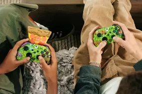 率先近赏 Xbox × TMNT 首款会散发出 Pizza 香气的无线手柄控制器