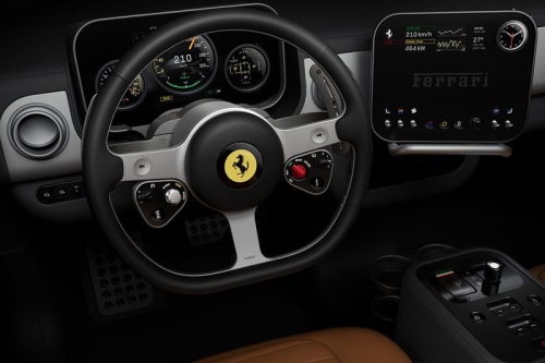 法拉利 Ferrari 首款电动车 Luce 亮相