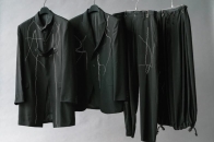 Yohji Yamamoto Pour Homme 以 1994 经典为灵感推出「Cracked Embroidery」胶囊系列
