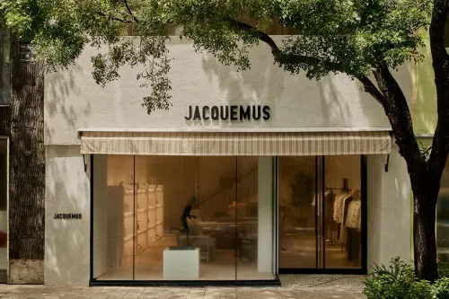Jacquemus 于 Miami Design District 开设地中海风格旗舰店