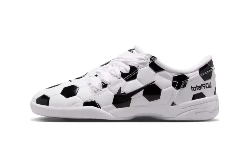 Nike Total 90「White/Black」鞋款，让足球车线纹理成为主角