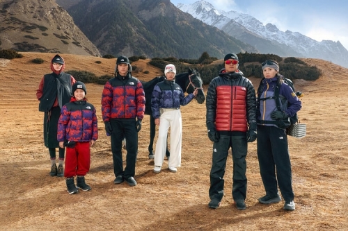 The North Face 释出 2026 农历新年「Fire Horse」火马主题新作