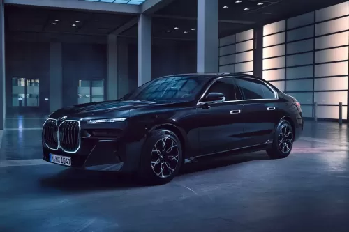 宝马 BMW 正式发表顶级「防弹」规格 7-Series 座驾