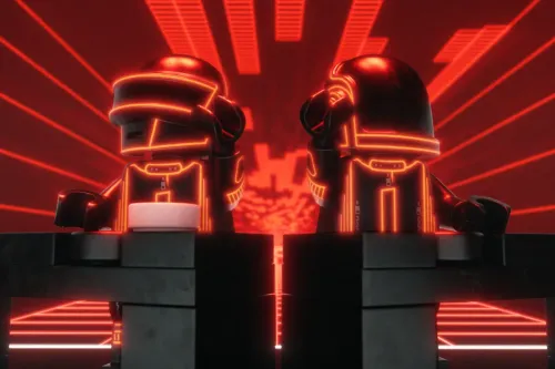 LEGO 与 DAFT PUNK™ 携手推出「ALIVE 2007」套装