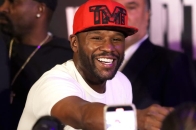 Floyd Mayweather Jr. 宣布回归职业拳坛