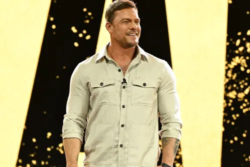 Alan Ritchson 正商谈主演 Sony《Helldivers》电影