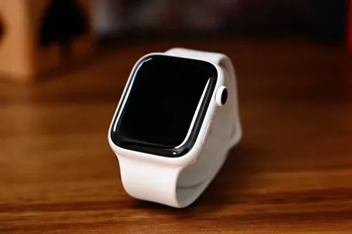 Apple Watch Series 12 或推出白色与深灰色陶瓷表壳
