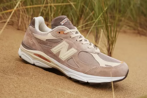 size? 独占 New Balance 990v3 MADE in USA 最新配色发售情报公开