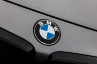 据报宝马 BMW 将基于 Neue Klasse 架构开发 2028 年纯电 i4 Convertible
