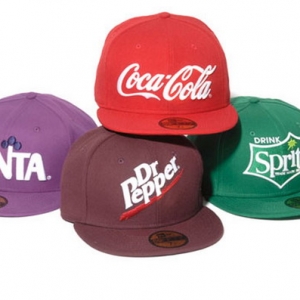 New Era × 可口可乐 联名“Drink Logo” 系列帽款