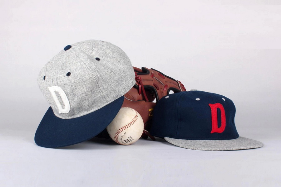 Dssent × Ebbets Field「Short Stop」联名复古棒球帽