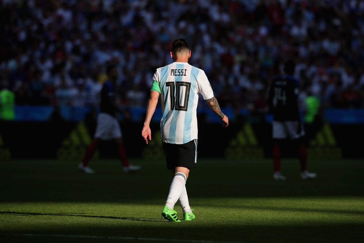 心灰意冷！Lionel Messi 梅西再次宣布退出阿根廷国家足球队