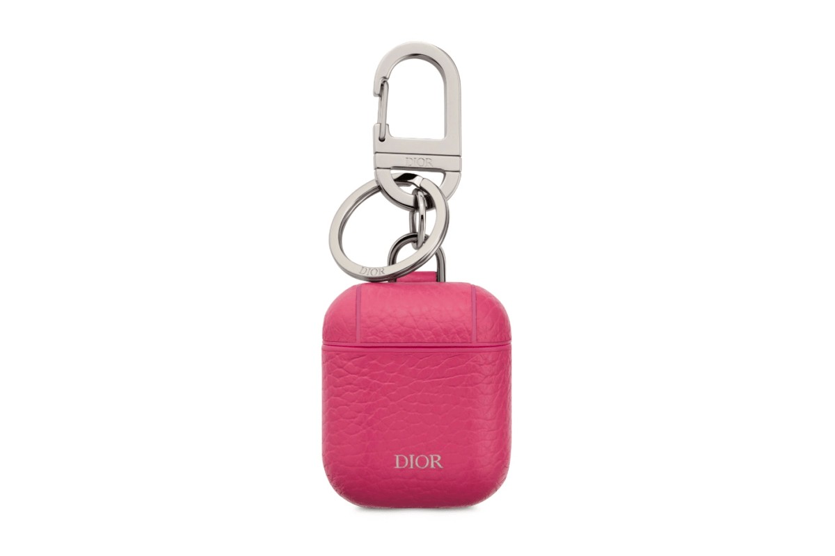 情人节献礼－Dior 推出粉色小牛皮 AirPods 皮革保护套