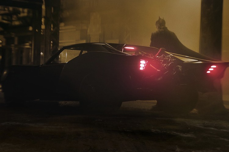 Matt Reeves 执导 Robert Pattinson 主演新版《The Batman》蝙蝠车率先登场