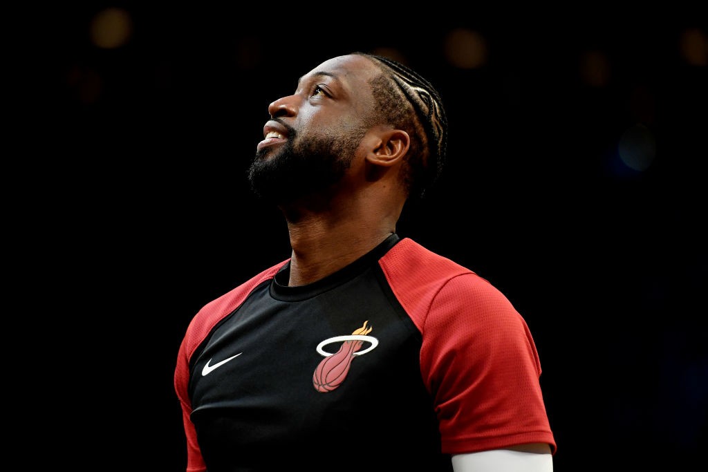 Dwyane Wade 职业生涯「最后一舞」砍下全面三双数据