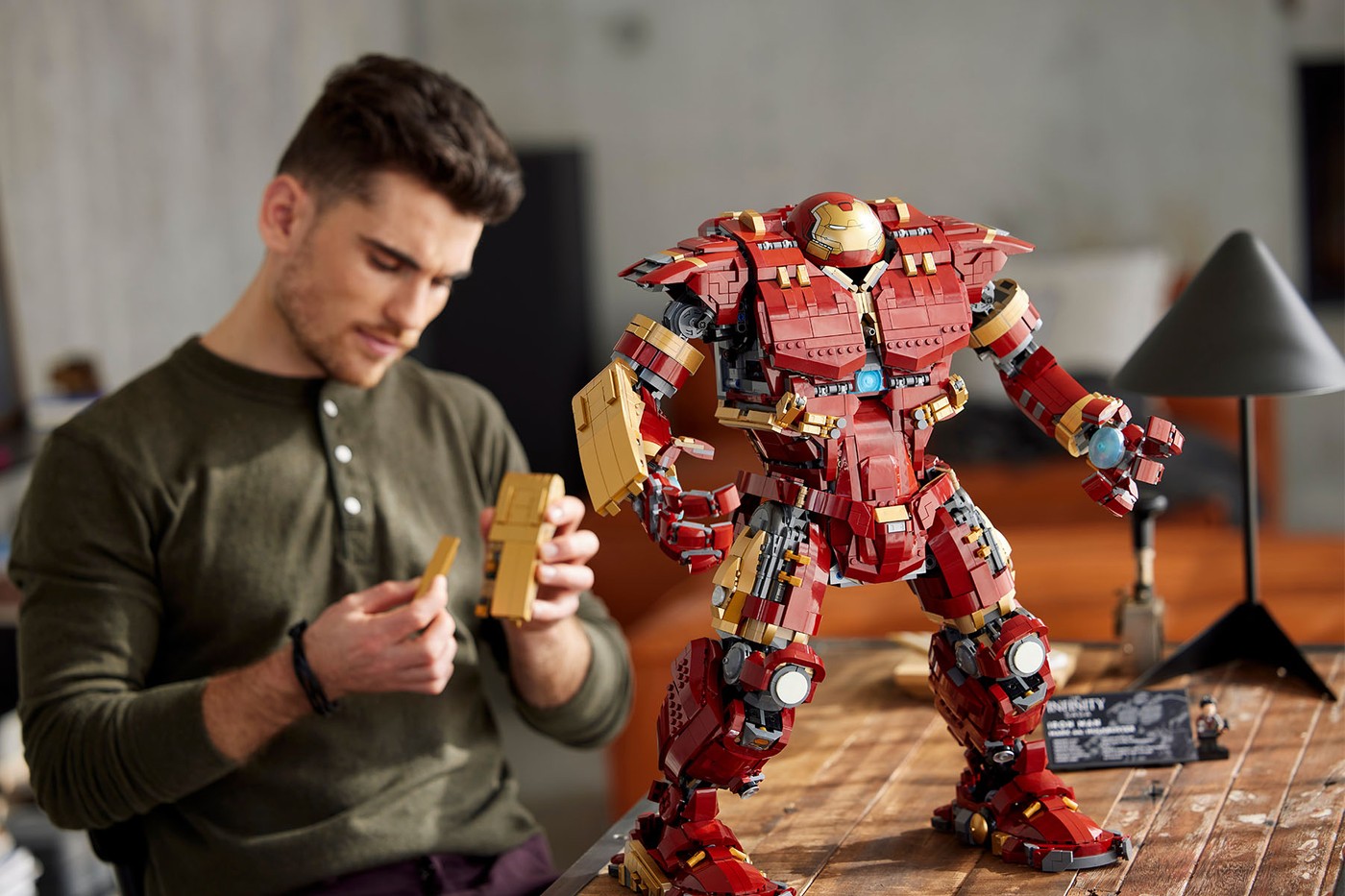 乐高 LEGO 正式发布全新 Marvel「Hulkbuster」积木模型