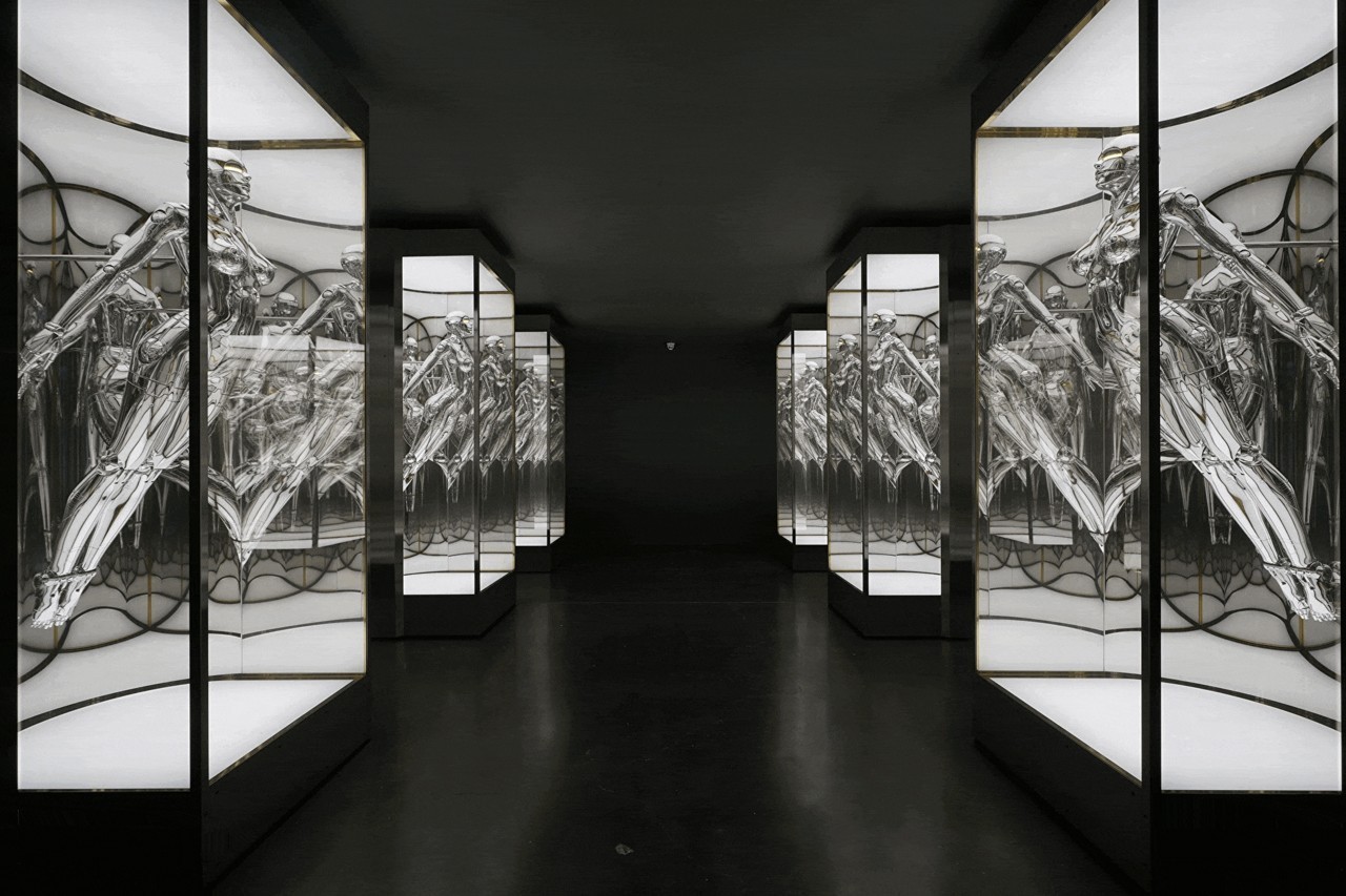 空山基 × H.R. Giger 双人联展《Approaching》重磅登陆北京展出