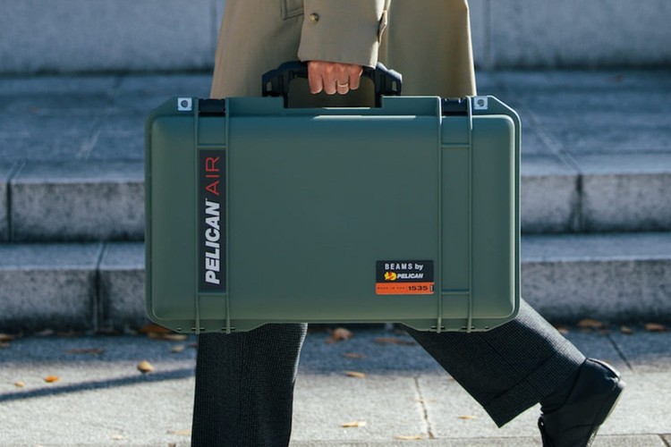 BEAMS 携手 Pelican 推出最新联名登机行李箱