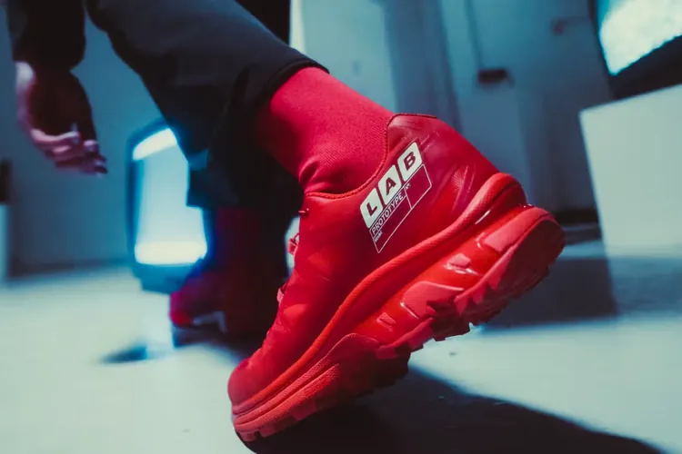 Salomon 为 XT-6 推出 10 周年纪念限量款式