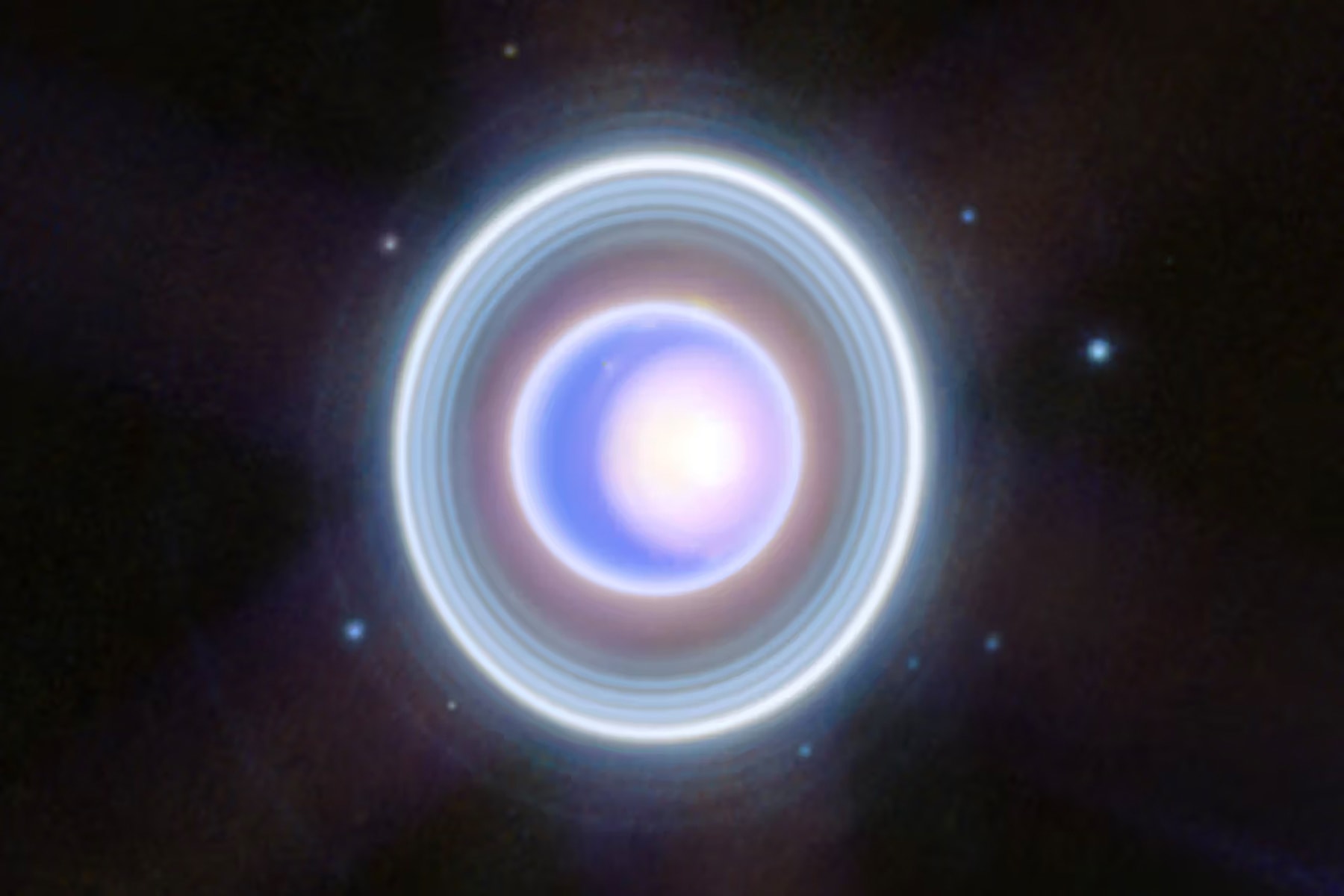 NASA 公开詹姆斯韦伯太空望远镜拍摄「天王星」图像