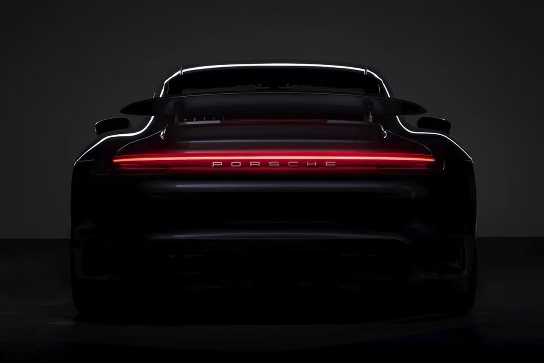 保时捷 Porsche 宣布全新油电版本 911 Hybrid 将于今夏正式登场