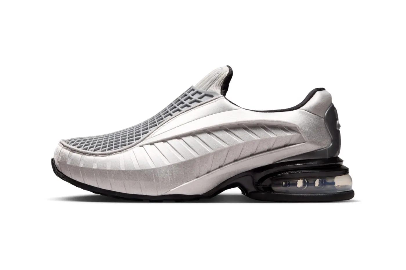 Nike Air Max Dolce 未来感「Metallic Silver」配色亮相鞋款