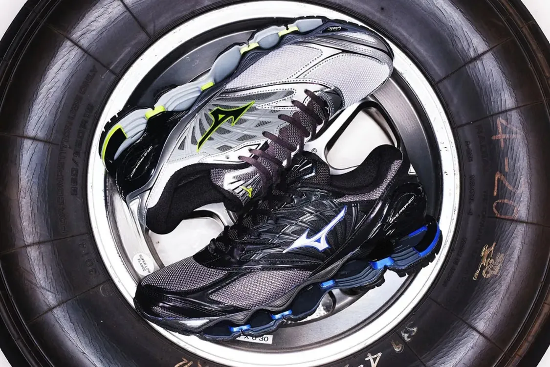 Mizuno Wave Prophecy LS 推出 KICKS LAB 独家配色鞋款