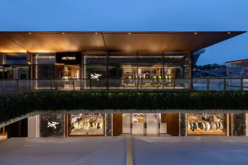 走进始祖鸟 ARC'TERYX 成都 SKP 店