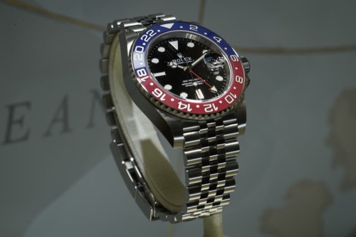 Rolex 正式停产「Pepsi」GMT‑Master II 与「Cookie Monster」Submariner Date 表款