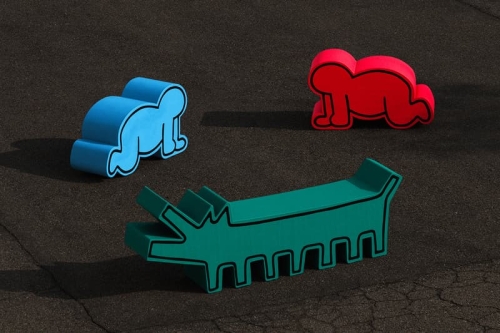 Gufram 重现 Keith Haring Luna Luna 旋转木马座椅