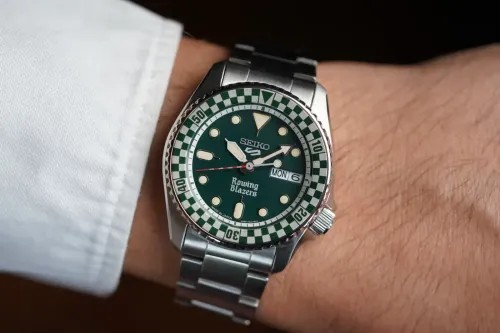 Rowing Blazers 携手 Wind Vintage 与 Seiko 复刻人气 Rally Diver,推出全新双色限量腕表
