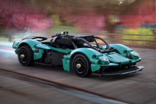 LEGO 推出全新《狂野飙车：传奇大集结》跨界合作赛车积木套装