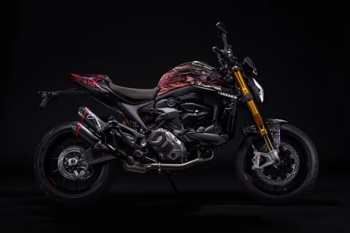 Ducati 携手《怪物猎人 Monster Hunter》推出全新联名重机