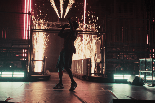 你现在可以免费在线观看「Travis Scott 巴塞罗那演唱会」