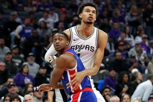 大型三方交易！De’Aaron Fox 加盟马刺联手 Victor Wembanyama