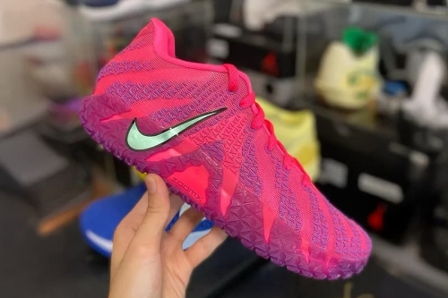 率先近赏 Nike Ja 3 最新配色「Max Volume」鞋款