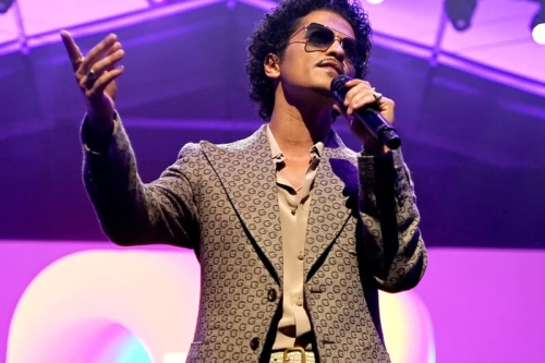 Bruno Mars 浪漫巡回再加码:全新 30 场《The Romantic Tour》日期公布