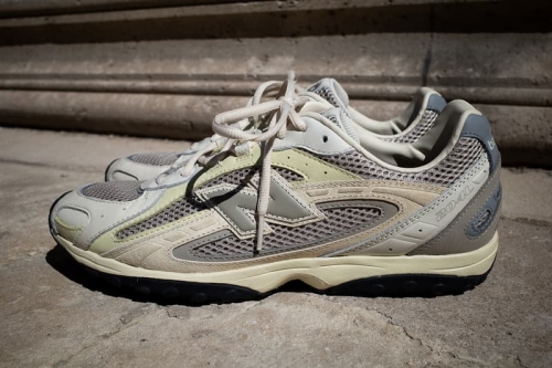 AURALEE × New Balance 204L 全新联名鞋款率先亮相