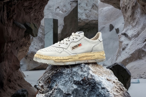 AUTRY × Maison MIHARA YASUHIRO General Scale. 合作系列登场