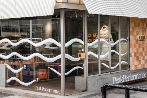 走进 Peak Performance × TOOOS BAKERY 北京限时店