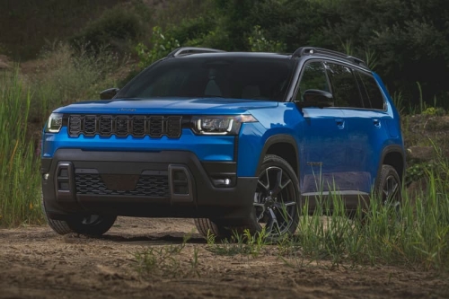 2026 Jeep Cherokee 混能登场，续航 500 英里再进化