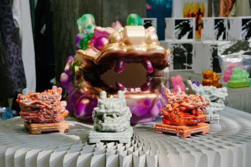 Plastic Friends × ZR × PARK MALL 龙年合作系列「极速招福龙」发布