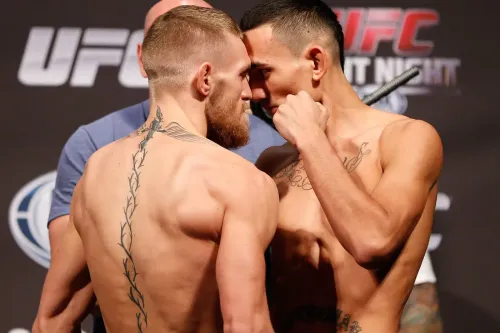 Mac 回归!Conor McGregor 强势复出,UFC 329 巨星二番战火拚 Max Holloway