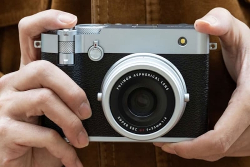 Fujifilm 旗舰 GFX 系列中片幅相机最新成员 GFX 100RF 正式上架