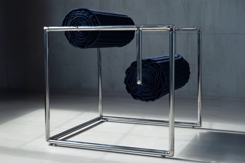 G-Star Raw 携手 Caroline Chao 推出「Roll-Up Chair」