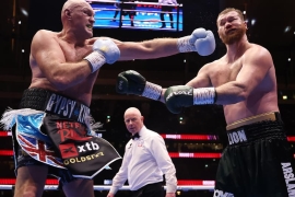 Tyson Fury 重拳击败 Arslanbek Makhmudov 强势回归重量级拳坛